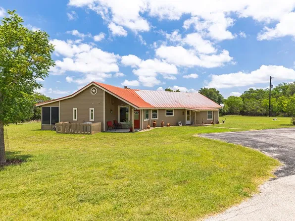 479 Park Ln #23, Blanco, TX 78606