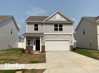 3215 Newell Village Dr, Charlotte, NC 28213