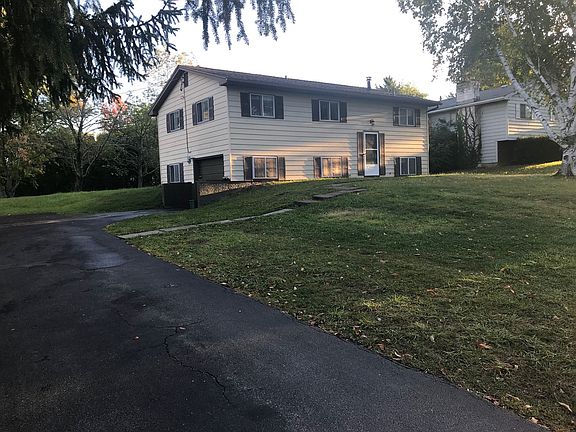 3rd image of 142 Prentiss Way