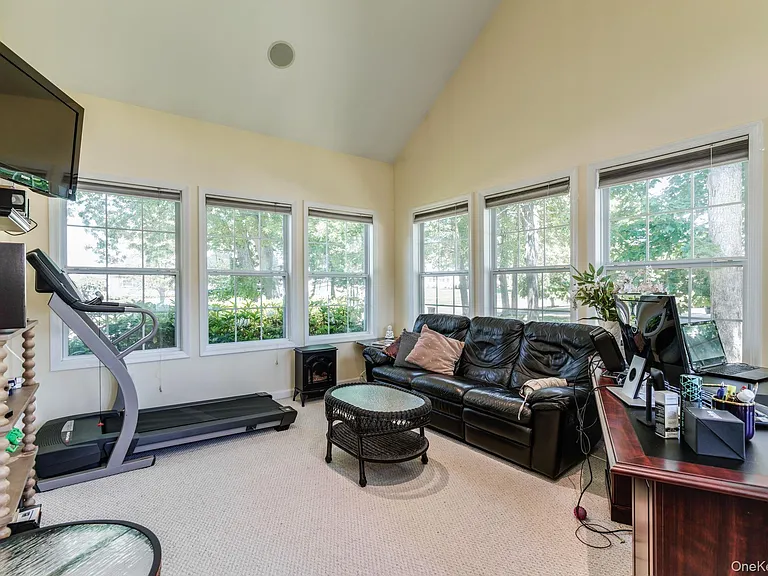 5 Daffodil Ln — Photo 12