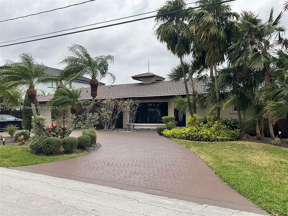 1st image of 2839 NE 26th Ct