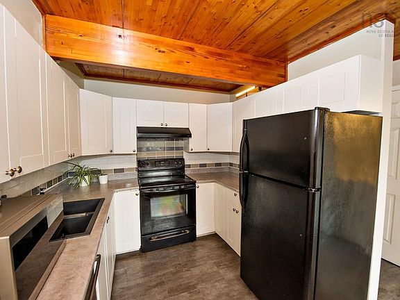 4th image of 74 Cavendish Rd