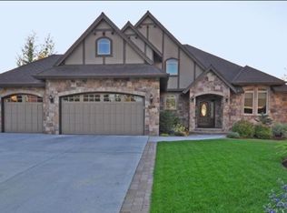 19437 Golden Meadow Loop, Bend, OR 97702