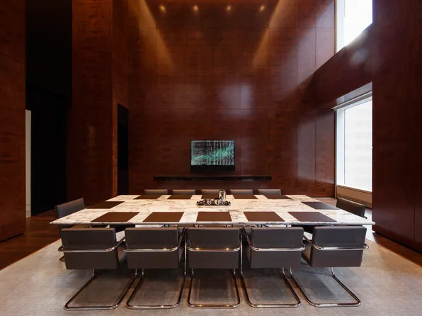 432 Park Avenue image 33 of 36