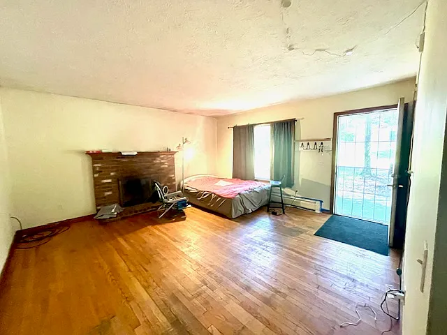 3 bed, 1600 sqft, $2,200 — Photo 3