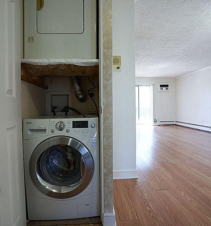 1st image of 1006 Centurion Ln APT 5