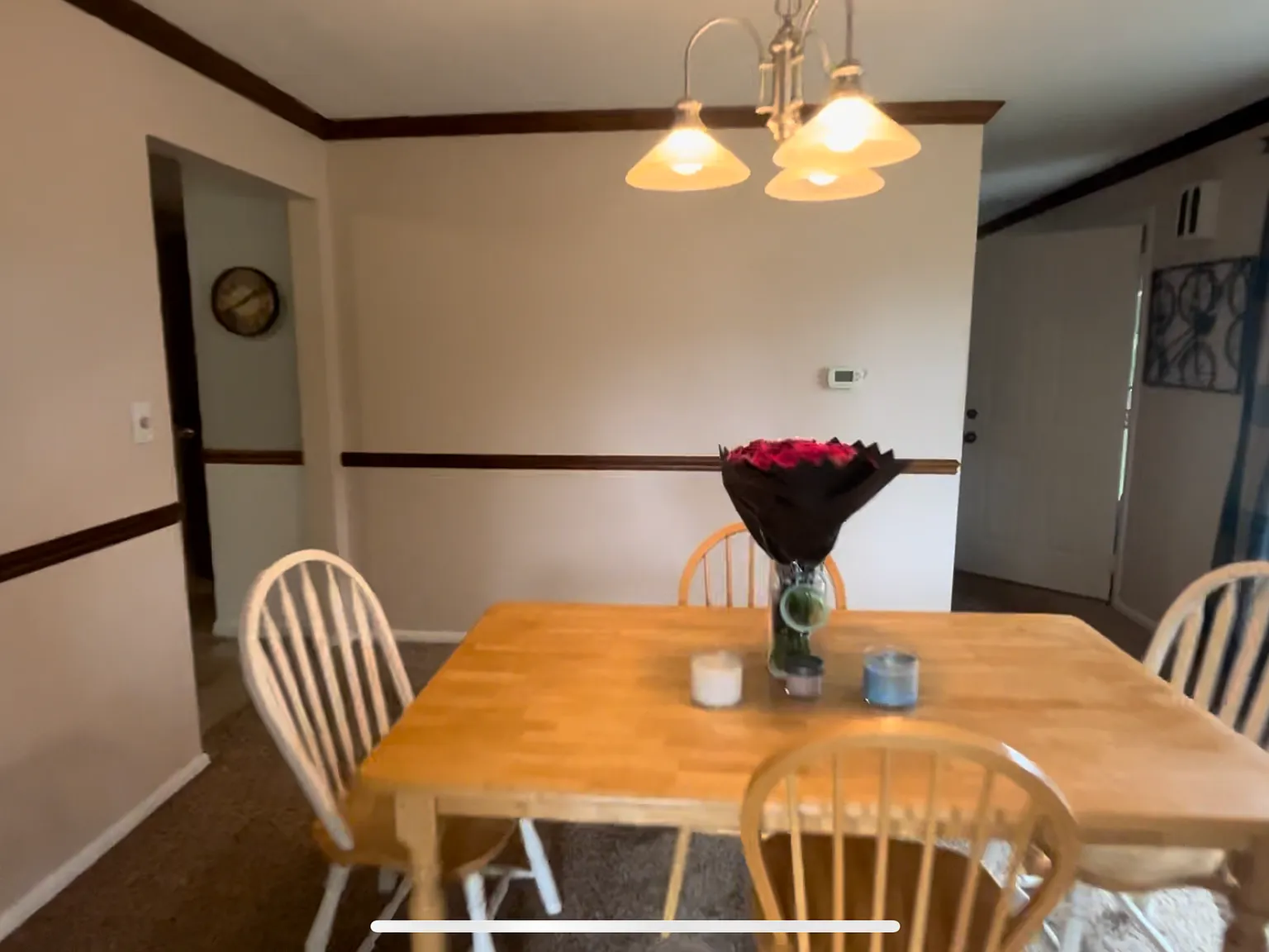 4 bed, 2.5 bath, 2300 sqft, $895 — Photo 4
