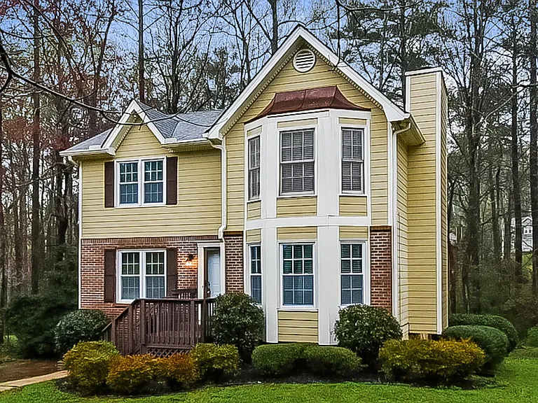 2466 Zachary Woods Dr NW — Photo 1