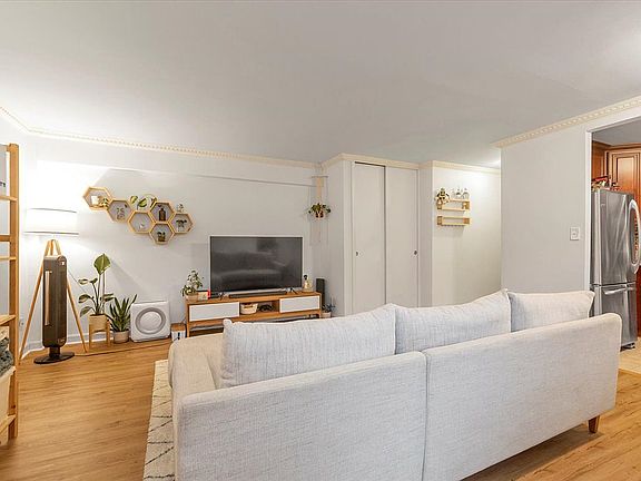 4th image of 105-30 66th Ave APT 5G
