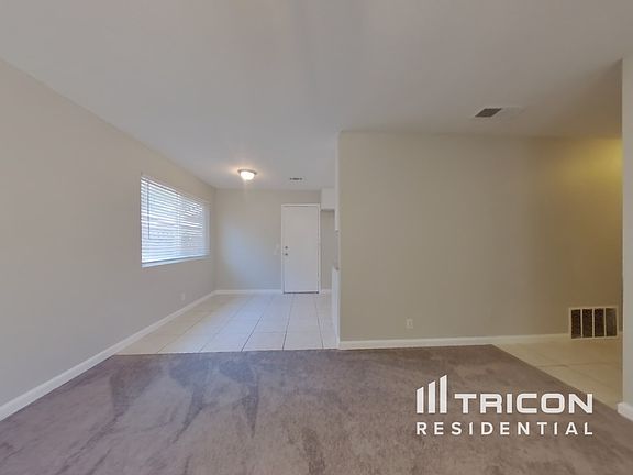 3rd image of 810 Capstan Ct