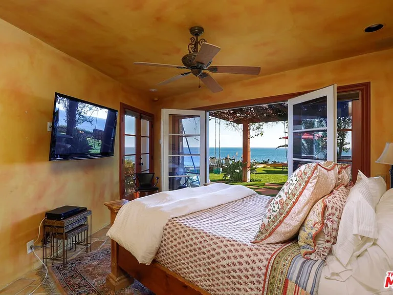 7107 Birdview Ave — Photo 24