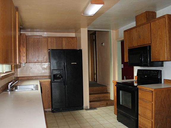 2nd image of 10440 Des Moines Memorial Dr S
