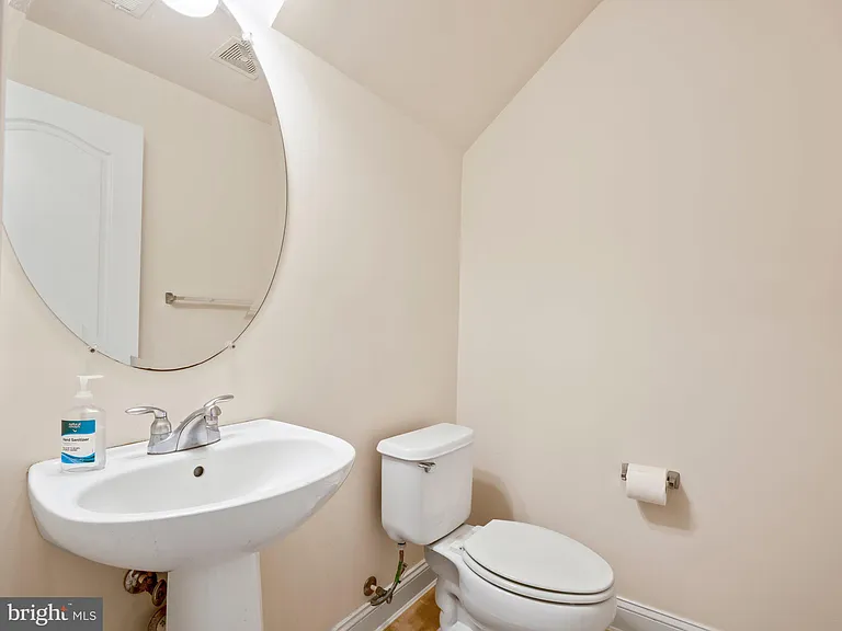304 Orchard Ridge Dr — Photo 16
