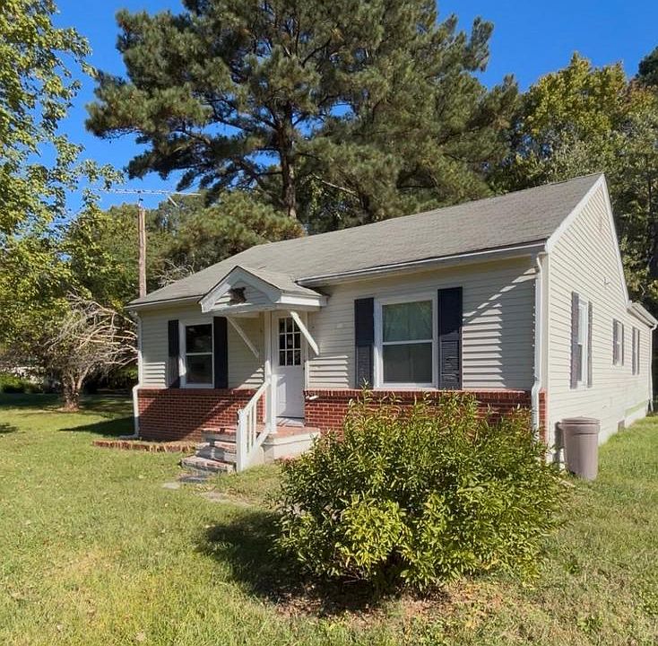 1st image of 31321 Bruceville Rd