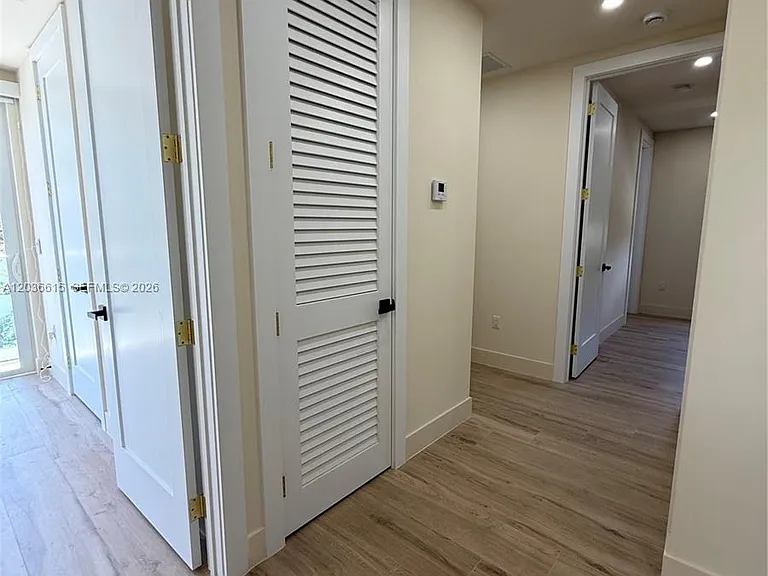 3326 Elizabeth St — Photo 37