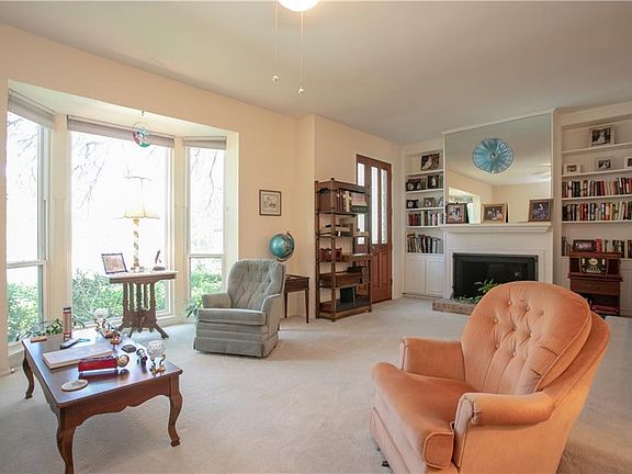 5th image of 6516 E Hill Dr