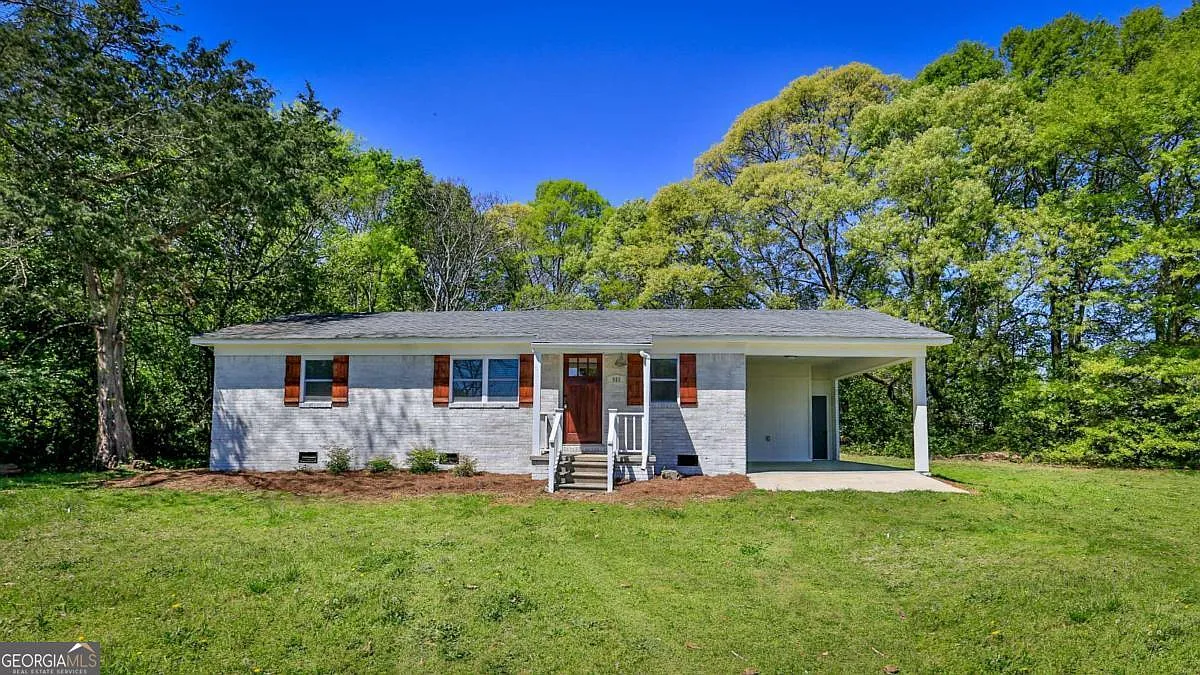 3 bed, 2.0 bath, $1,850 — Photo 2