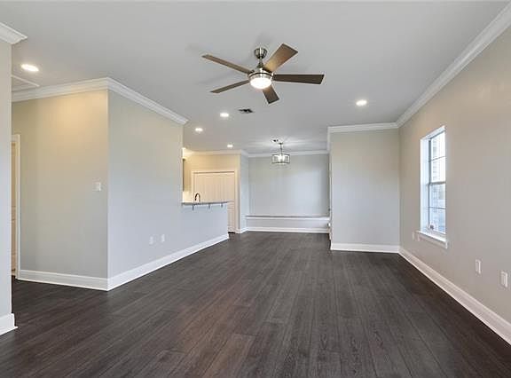 2nd image of 800-02 Houma Blvd