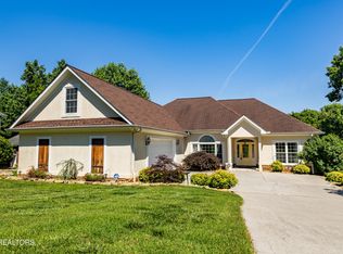 210 Indian Shadows Dr, Maryville, TN 37801