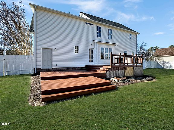 5th image of 176 Southwick Ave