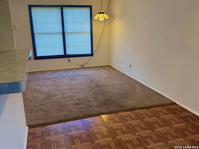 3 bed, 1.0 bath, 1016 sqft, $1,400 — Photo 3