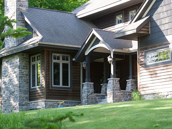 Craftsman inspired entry