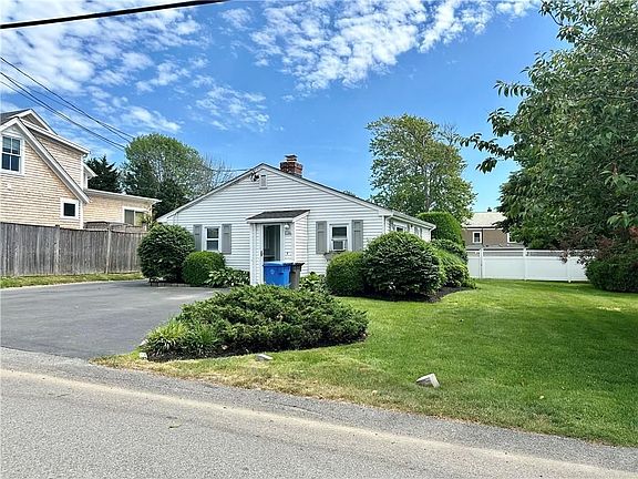 2nd image of 101 Briarwood Ave #A