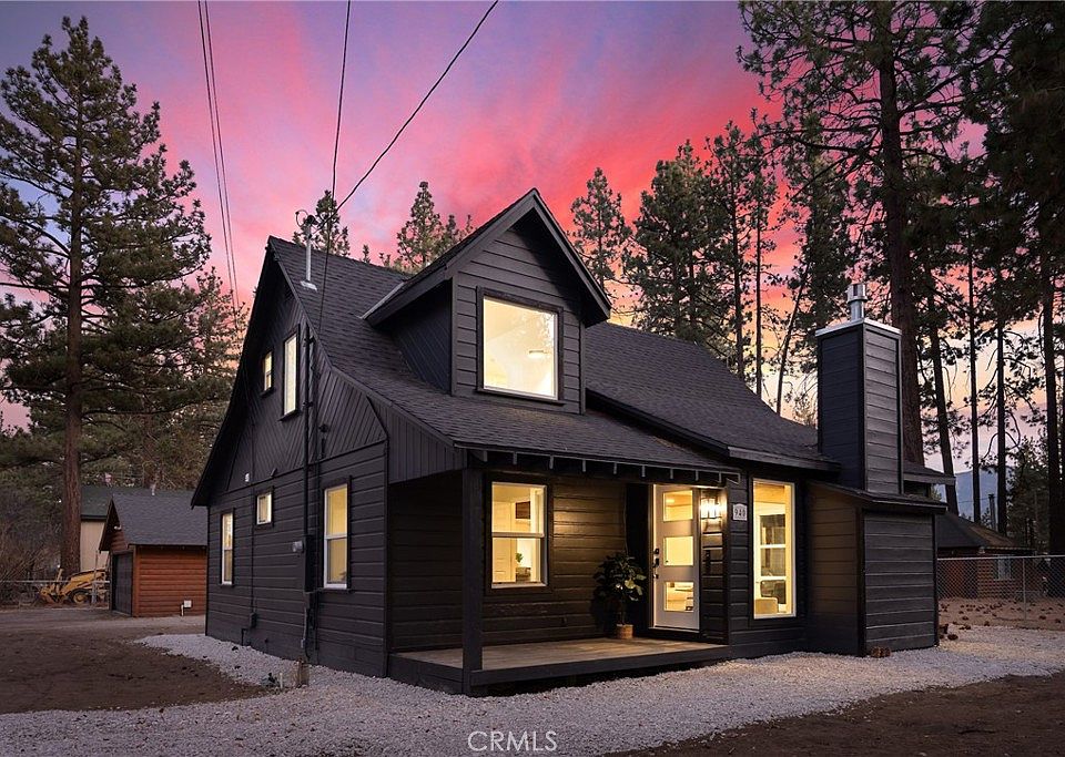 1st image of 940 Anita Ave