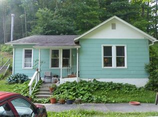 120 Harpertown Rd, Elkins, WV 26241