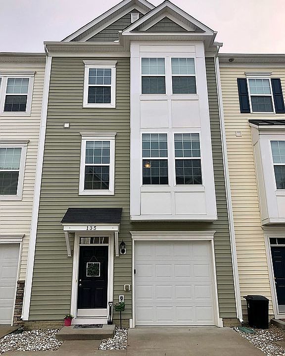 1st image of 135 Woodside Dr