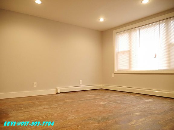 5th image of 1654 E 92nd St