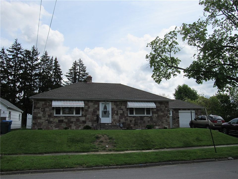 1st image of 266 Moulson St