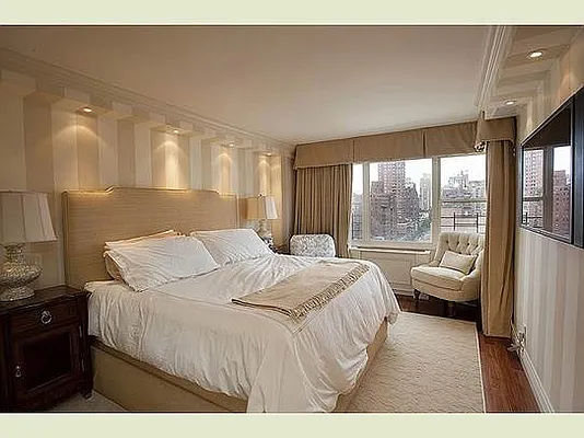 Sold by Stribling | media 17