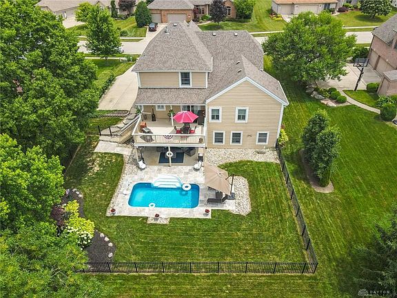 3rd image of 10 Cambray Ct