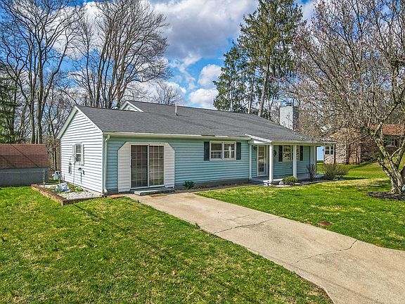 4th image of 733 Walnut Dr
