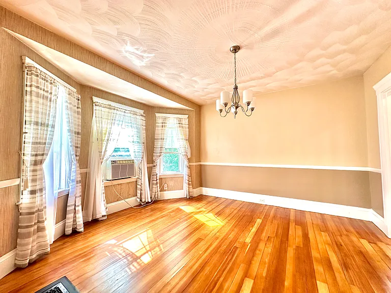 36 Eastbourne St — Photo 4