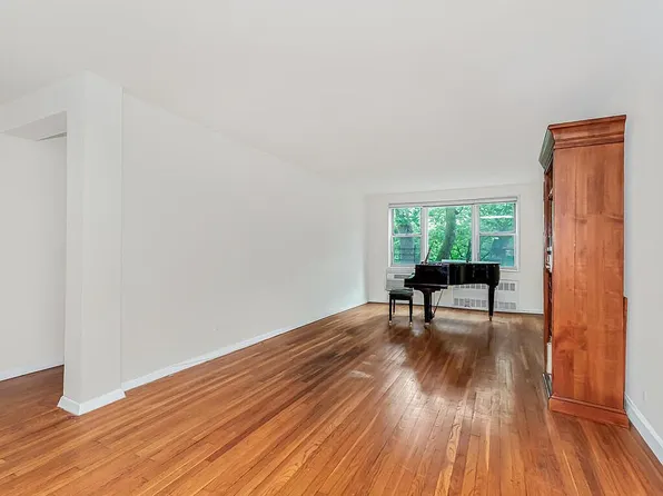 679 W 239th St APT 3J, Bronx, NY 10463