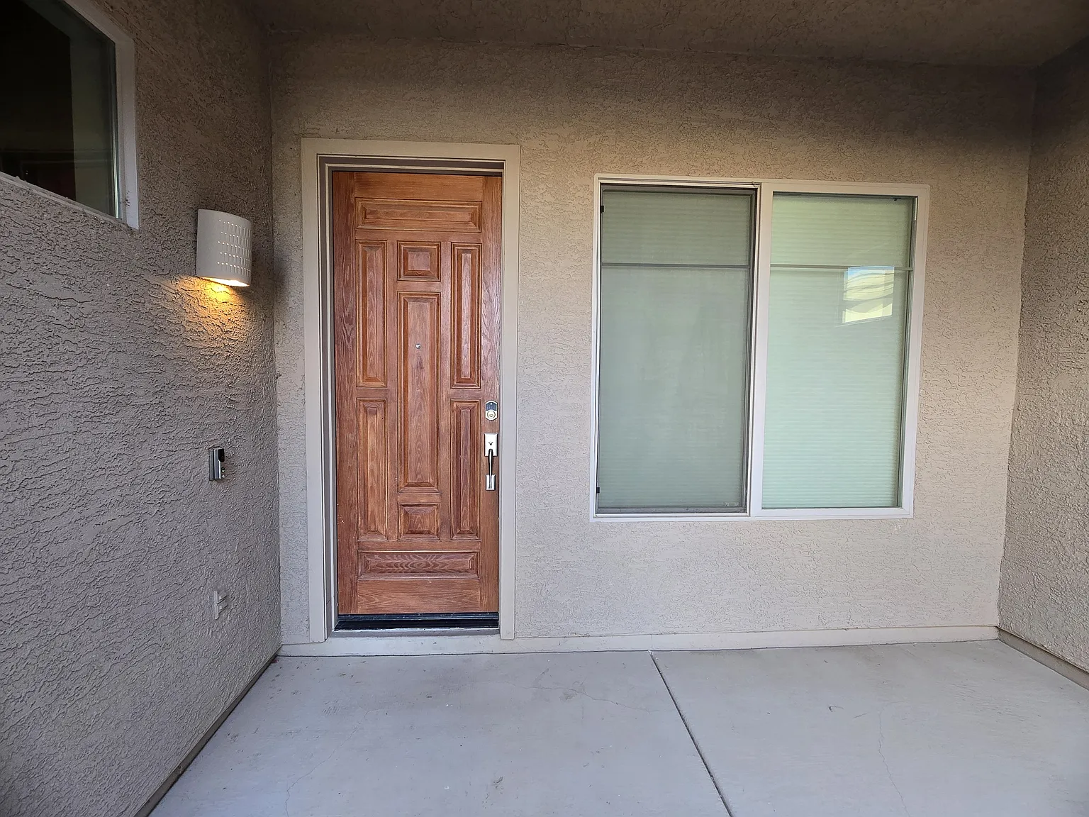 PM26-004 / 7291 North Basie Court - 1 — Photo 2