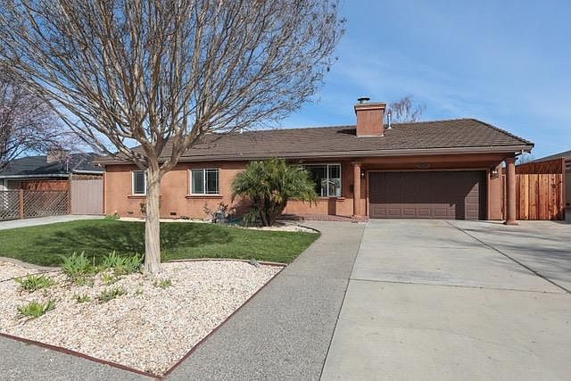 1st image of 14892 Sutton Dr