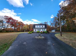 758 N Tuckahoe Rd, Williamstown, NJ 08094