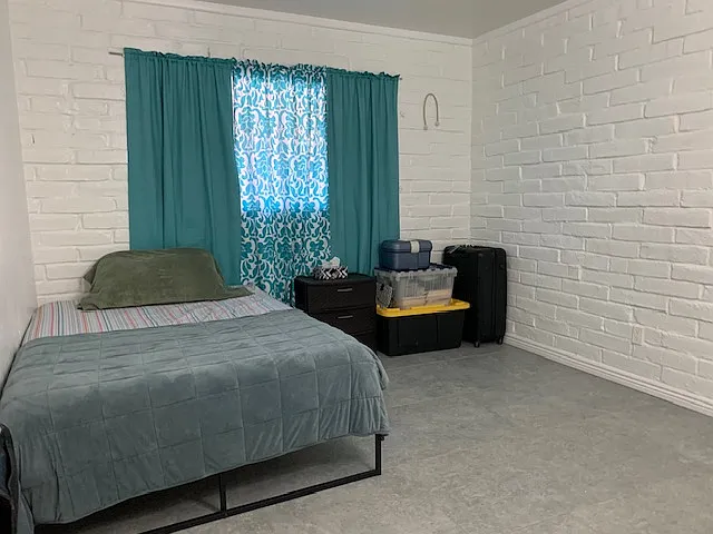 second bedroom.