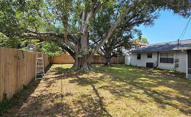 6717 Mornay Cir — Photo 16