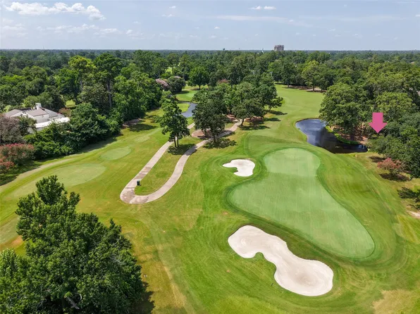 5911 Masters Dr, Houston, TX 77069