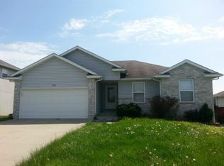 1704 Sunrise Dr, Warrensburg, MO 64093