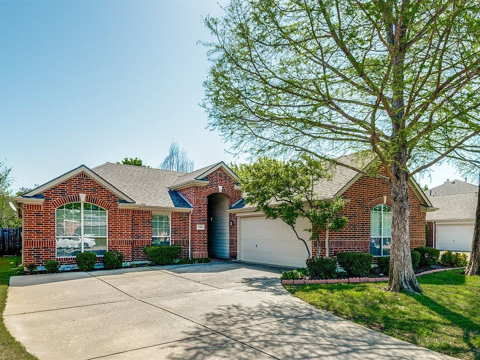 1st image of 1588 Mahogany Dr
