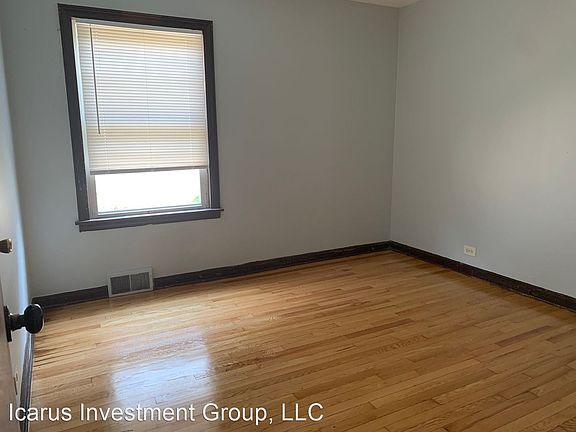 3rd image of 12252 S Stewart Ave