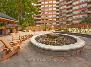 10 Beechwood Pl #209, London, ON N6C 1H7