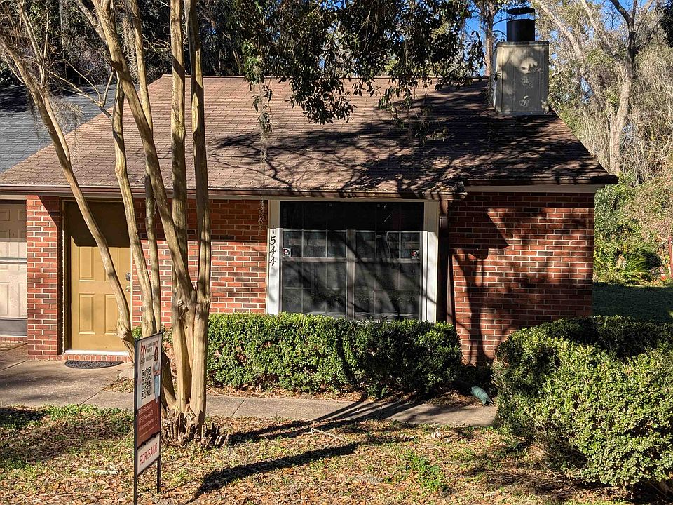 1st image of 1544 Merry Oaks Ct #E