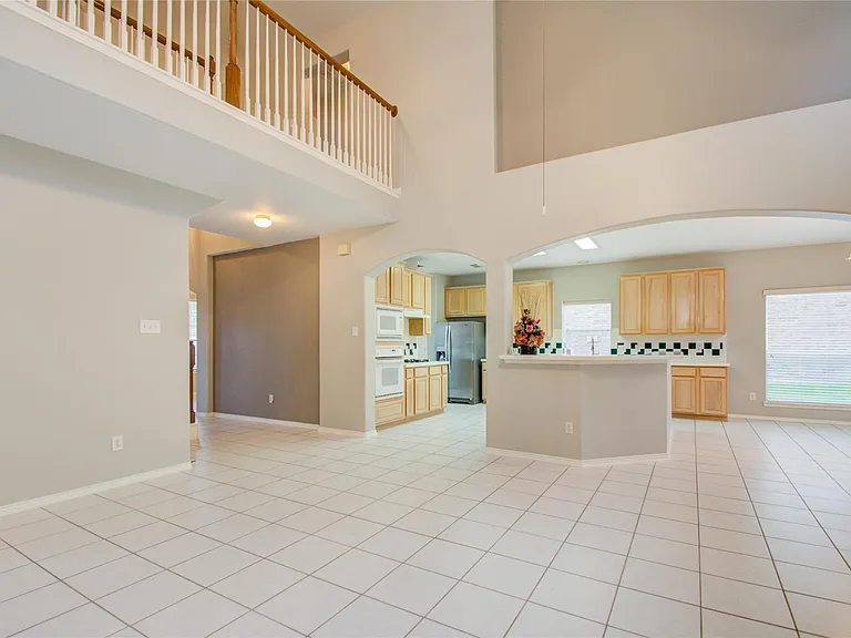 411 Green Stone Ct — Photo 10