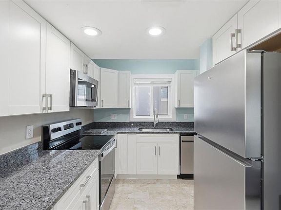 4th image of 3120 BEACH BOULEVARD S #1